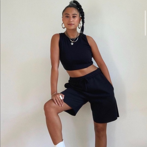 Lounge - Picture 1 of 3